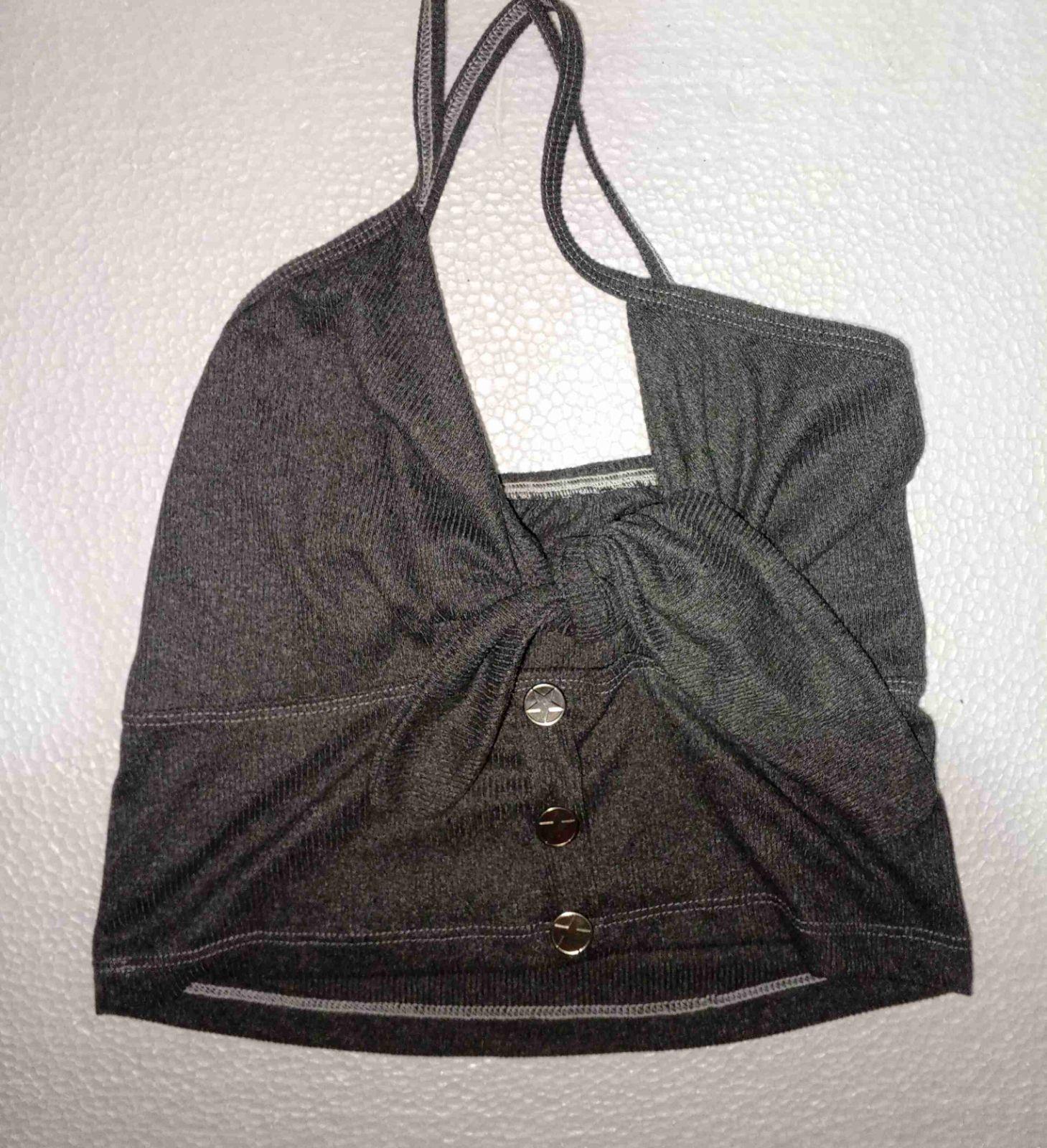 Conjunto gris, foto 2 de 5