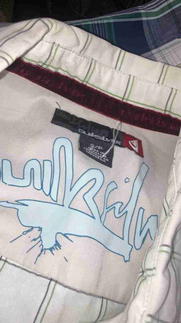 Camisa de botones Quiksilver a cuadros de manga corta, foto 2 de 2