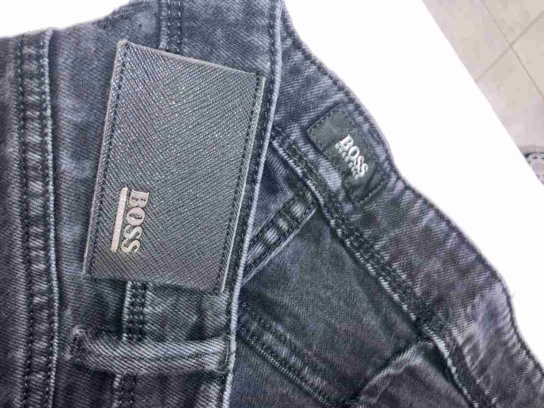 Jeans Boss Negro de Mezclilla, foto 2 de 2