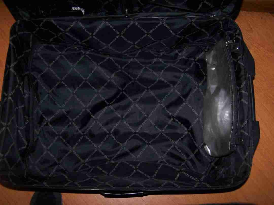 Maleta de viaje Pierre Cardin negra de tela, foto 4 de 4