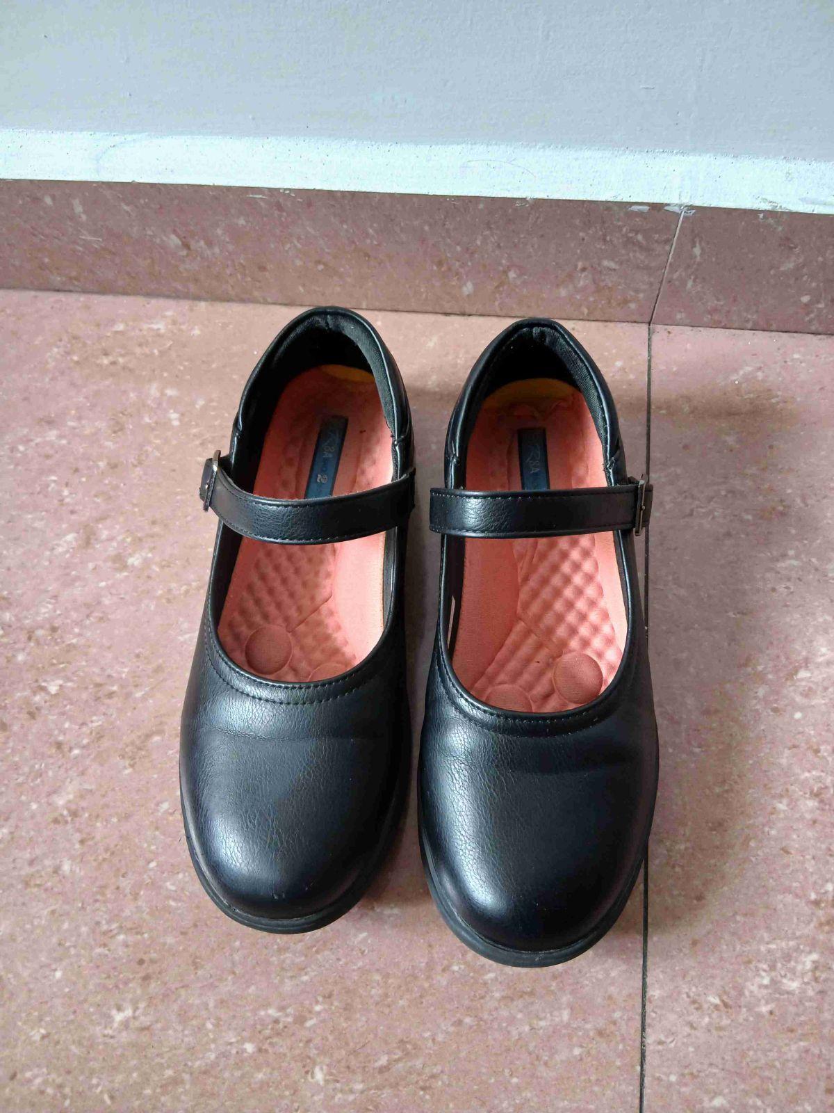 Zapatos colegiales, foto 3 de 3