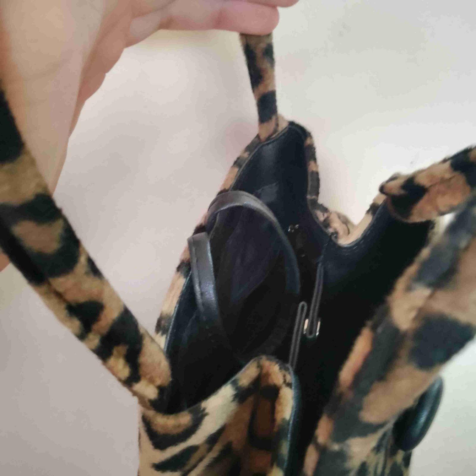 Cartera de mano estampada de leopardo, foto 3 de 3