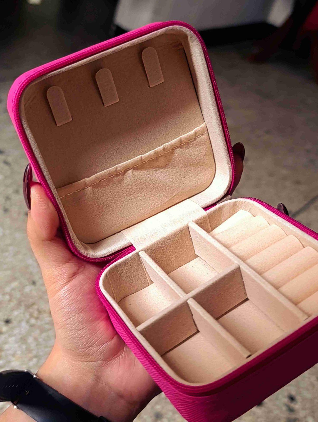 Mini joyero portátil fucsia con cierre, foto 3 de 3