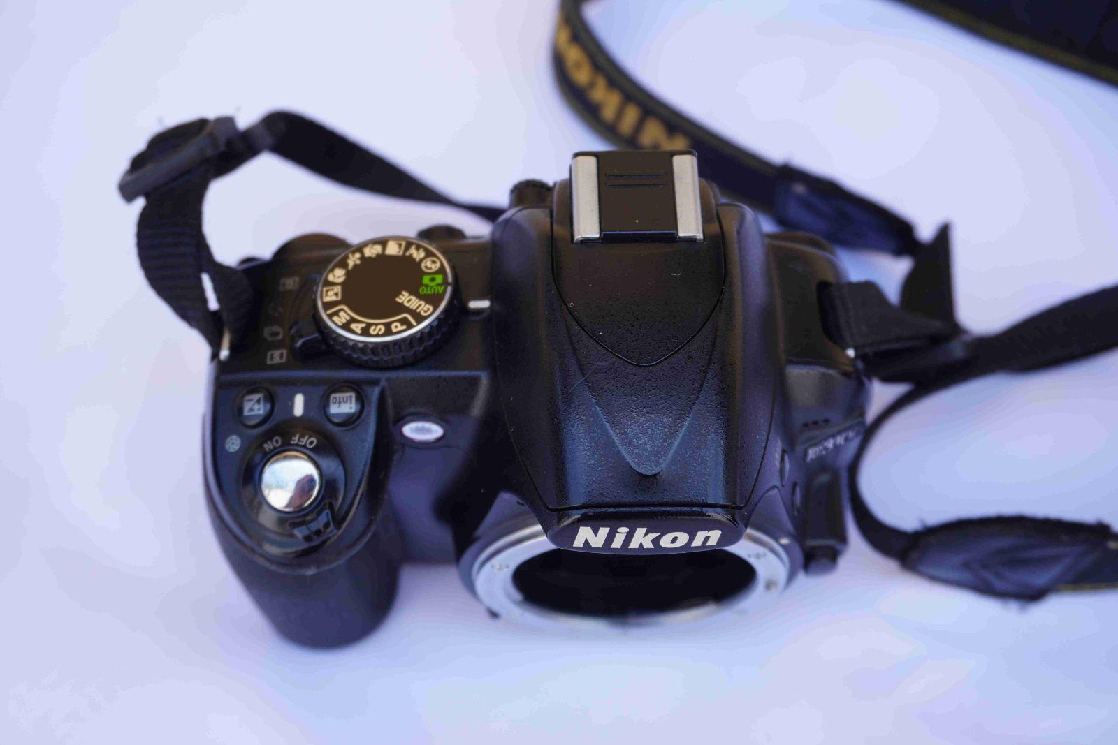 Cámara fotográfica Nikon D3100, foto 3 de 8