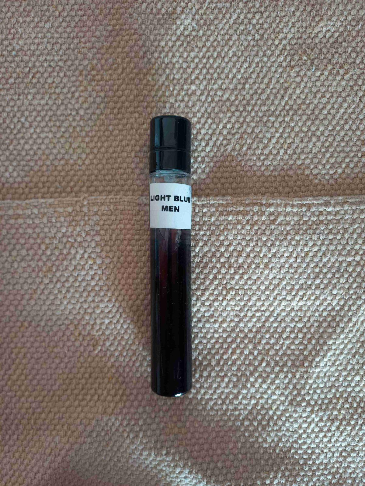 Atomizador de perfume Light Blue Men de Dolce Gabbana, foto 2 de 2