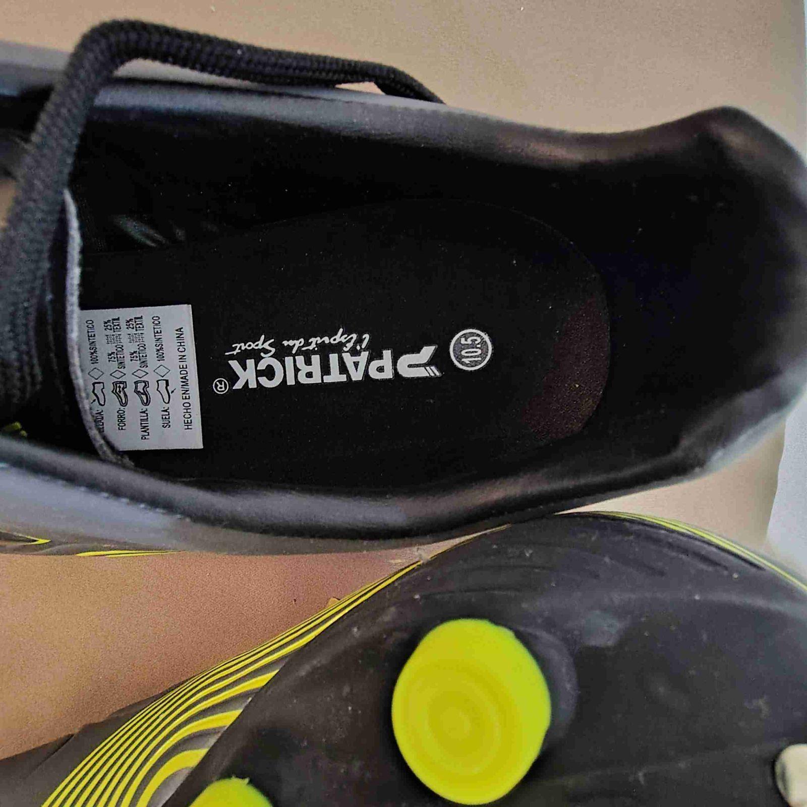 Zapatos de fútbol Patrick grises con amarillo, foto 2 de 2