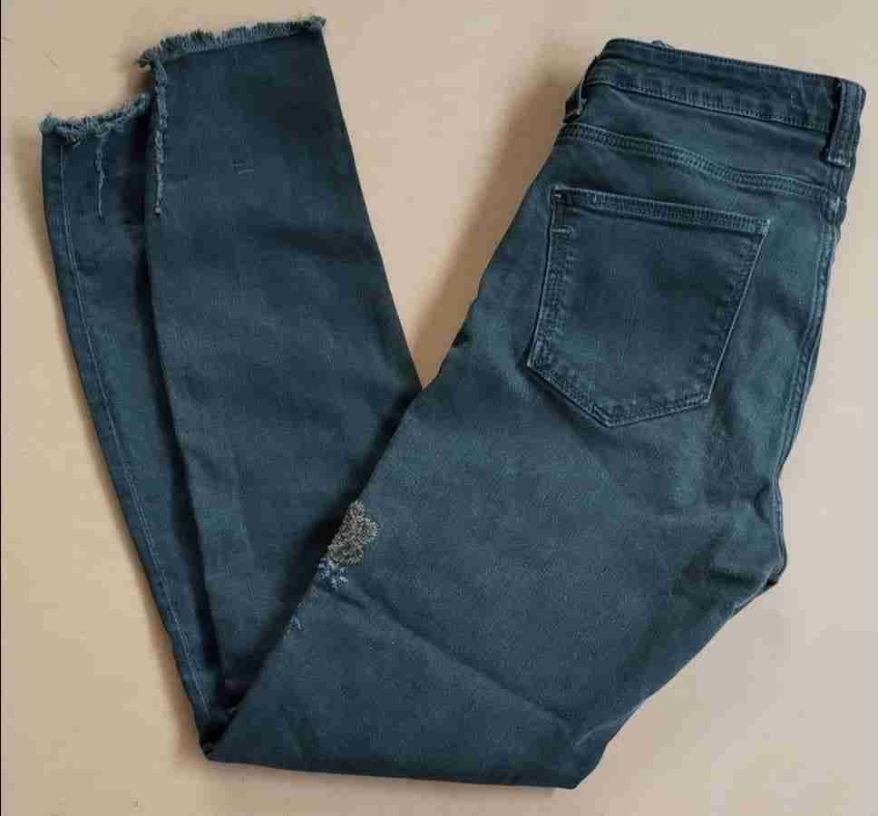 Jeans verde oscuro Zara Basic con bordado floral, foto 4 de 4