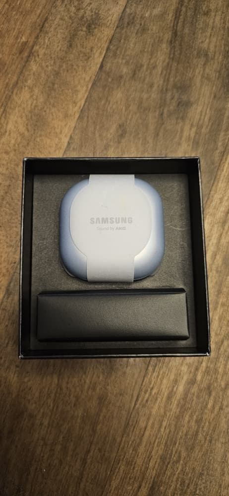Audífonos Samsung Galaxy Buds Pro, foto 2 de 3