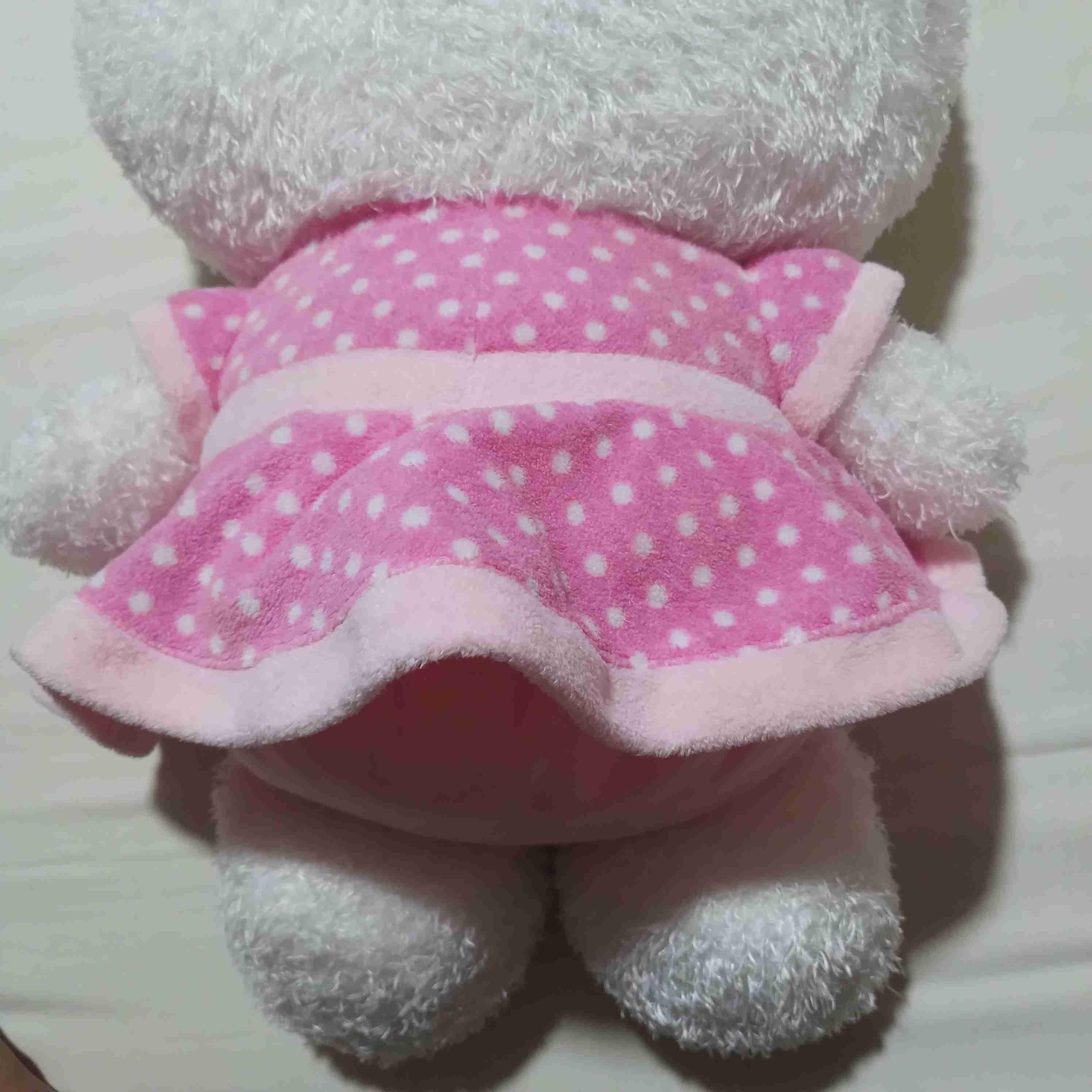 Hello Kitty de felpa texturizada (tipo "fluffy"), foto 2 de 3