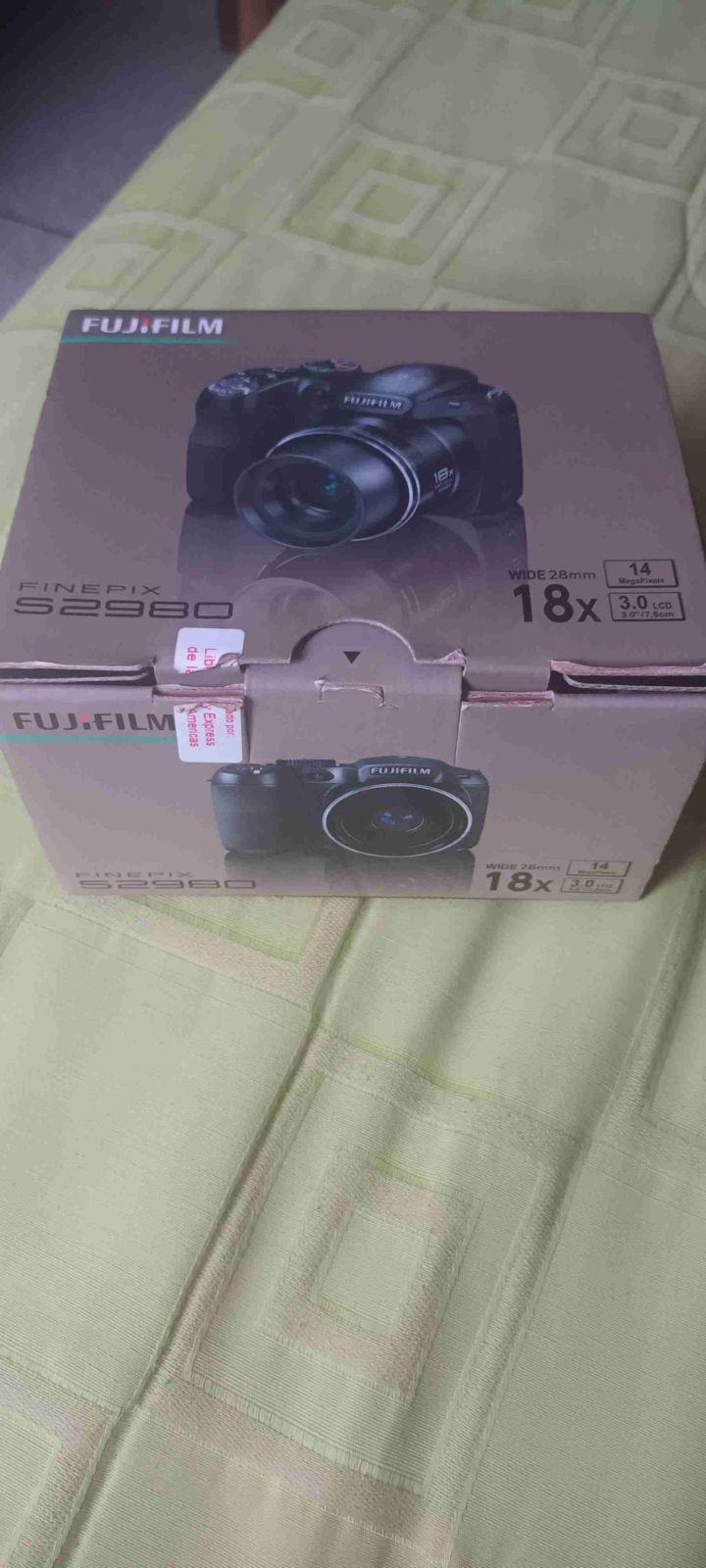 Camara Fujifilm Digital Con Correa Y Tapa De Lente, foto 3 de 4