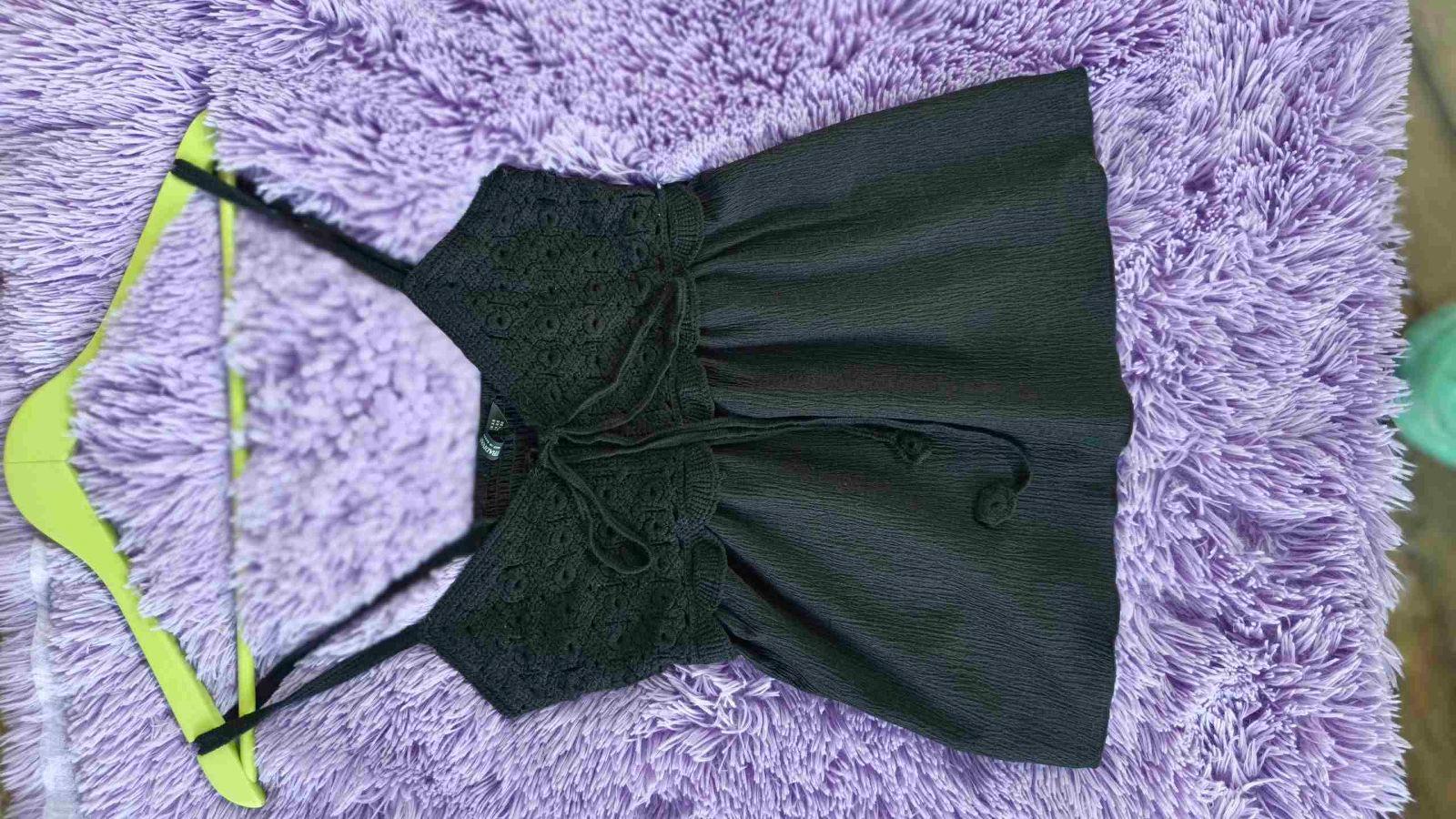 Top Stradivarius Negro con Detalle de Crochet, foto 3 de 6