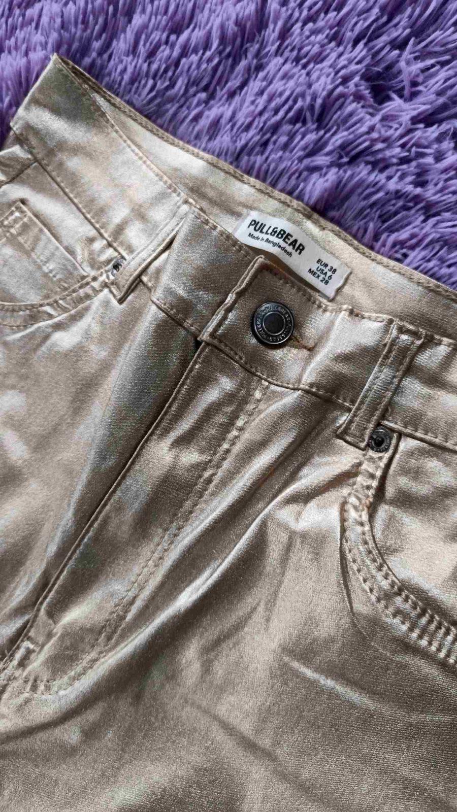 Pantalón dorado Pull&Bear, foto 4 de 4