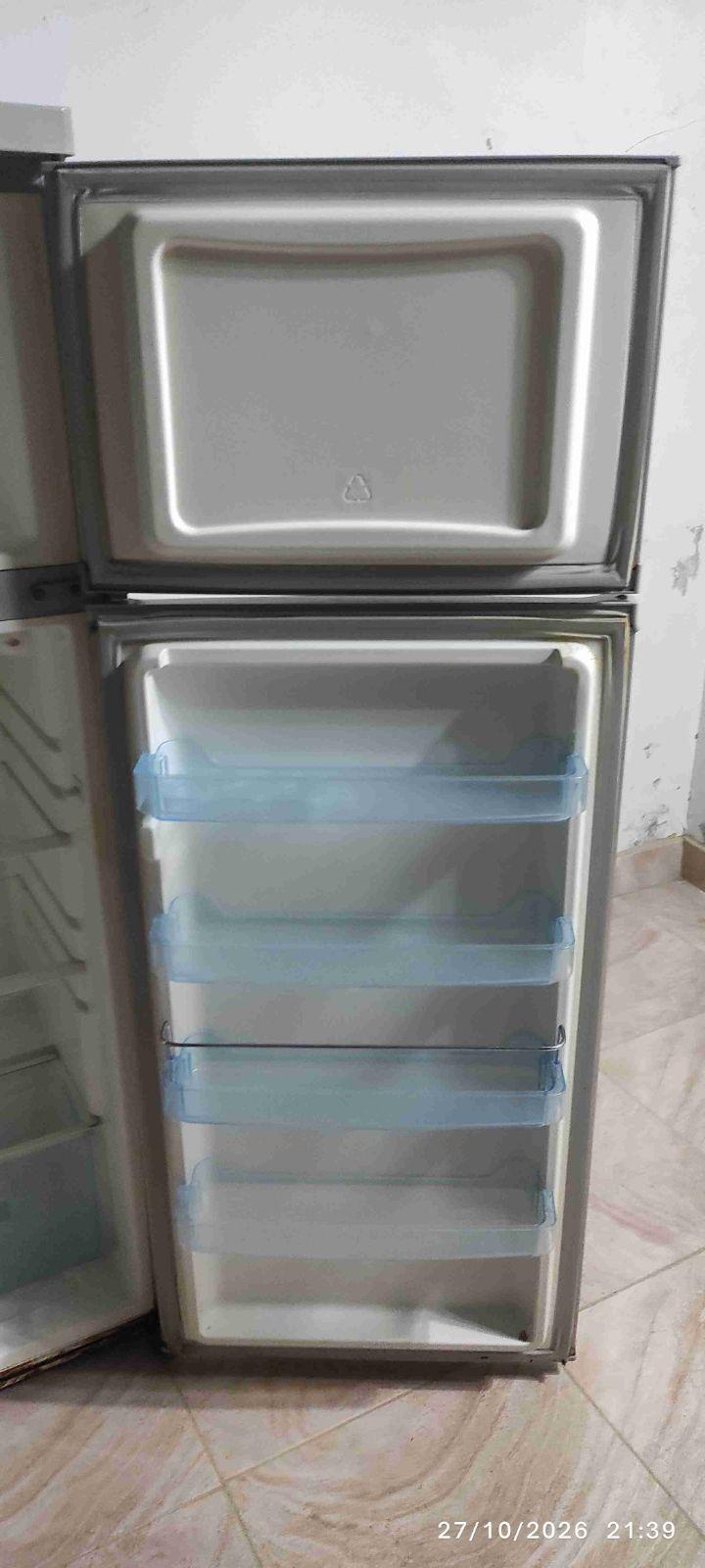 Nevera De Dos Puertas Gris, foto 3 de 5
