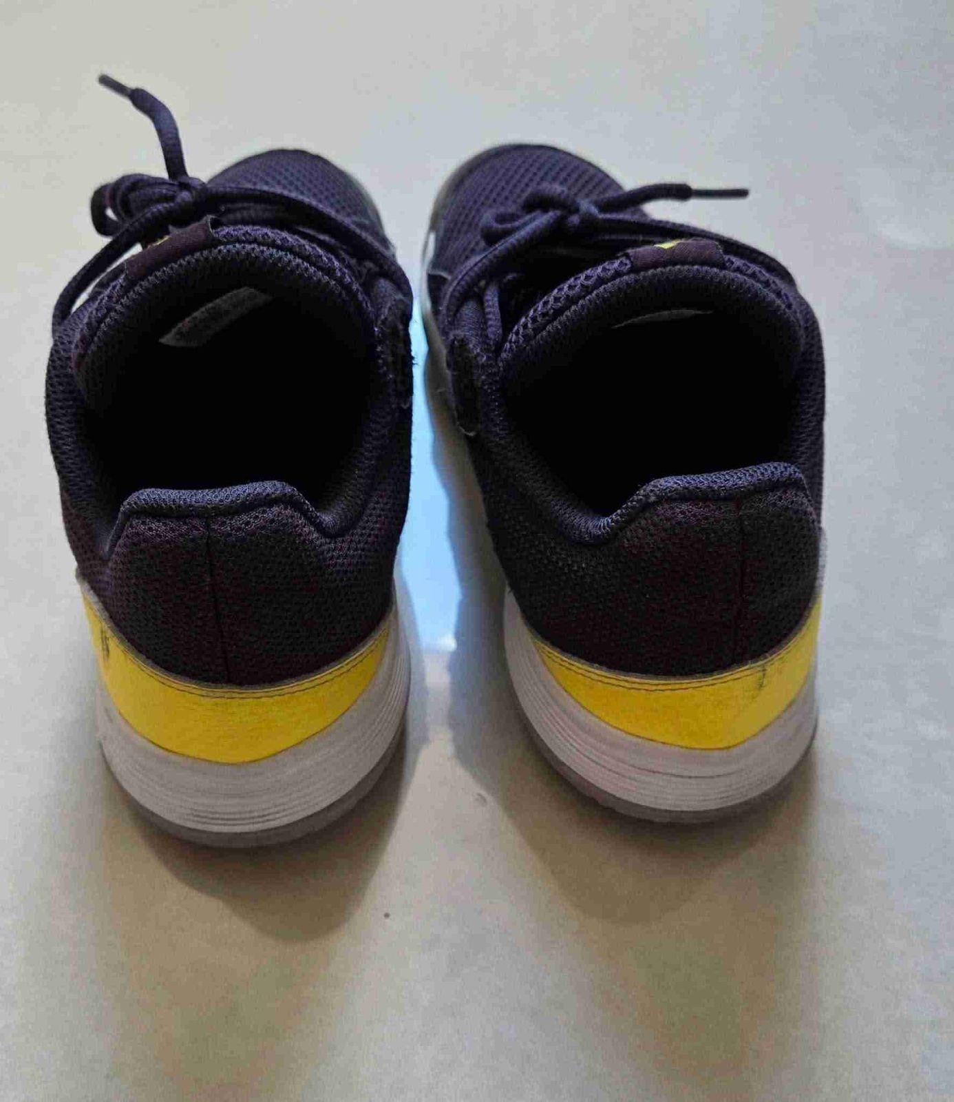 Zapatos deportivos Adidas Negro con Amarillo, foto 3 de 5