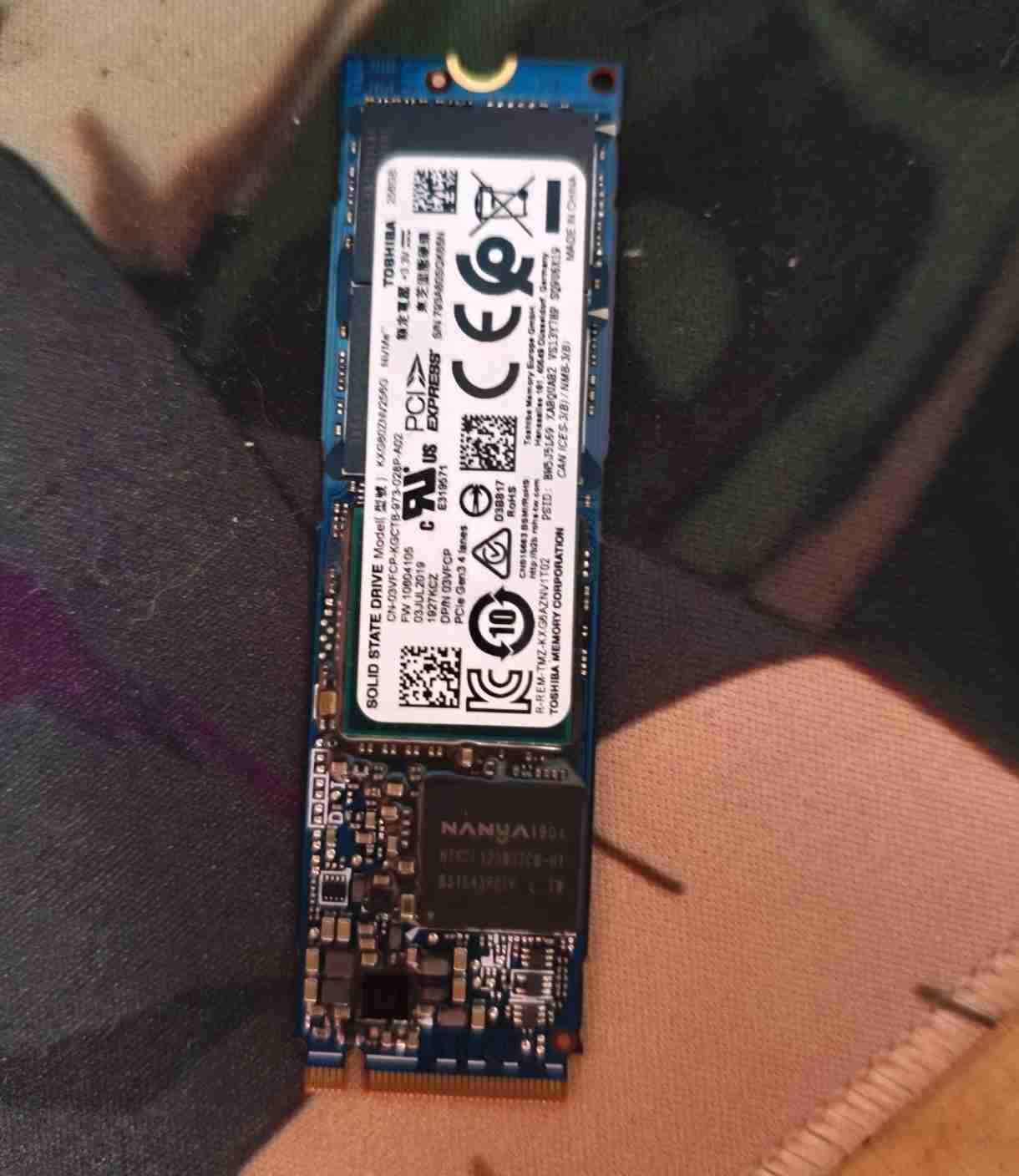 Disco Duro Solido SSD NVMe M.2 Toshiba, foto 4 de 5