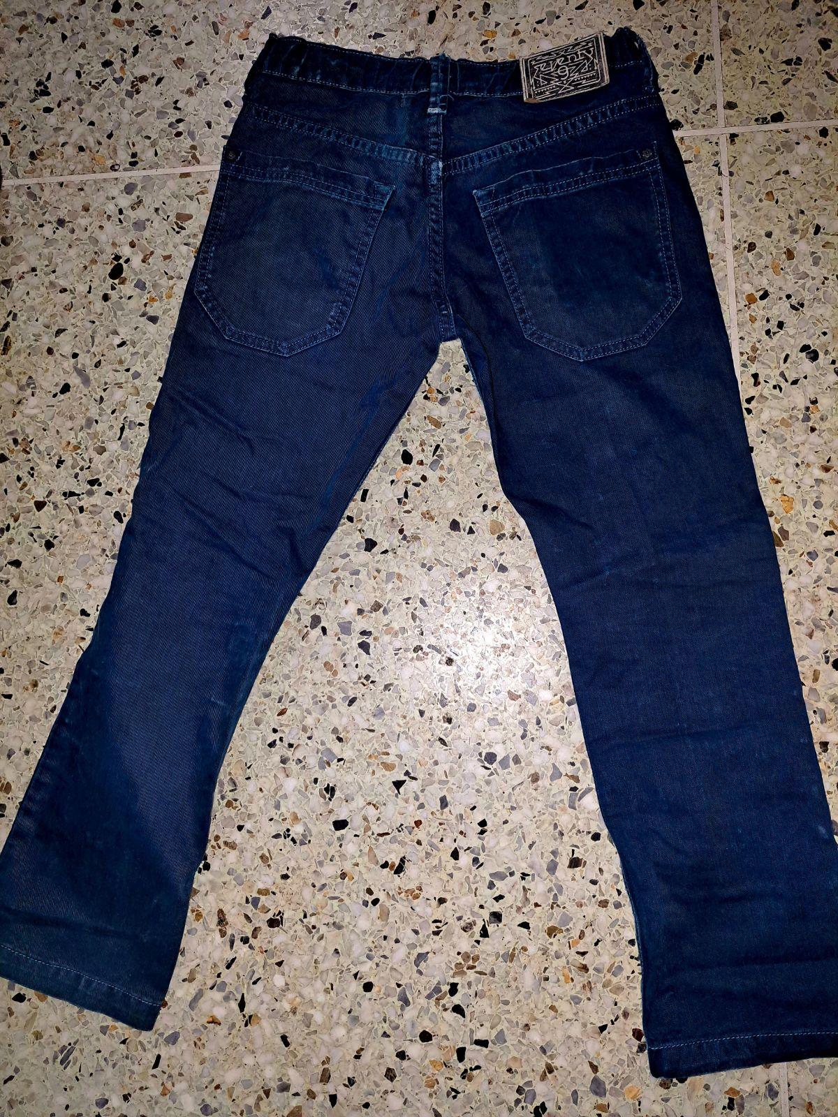 Jeans de mezclilla azul oscuro para niño, foto 2 de 3