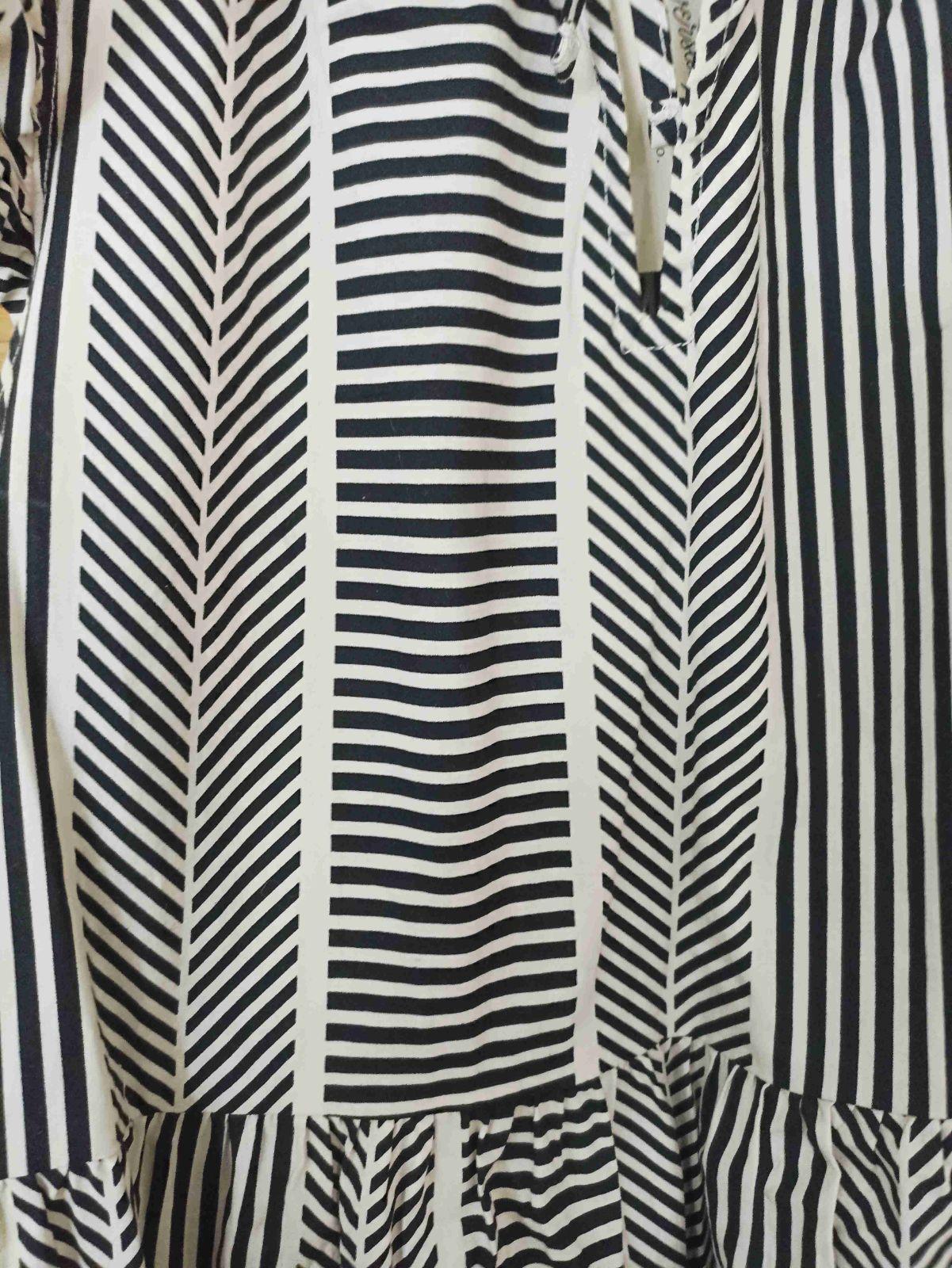 Vestido Blanco y Negro Estampado Rayas y Chevron, foto 3 de 4