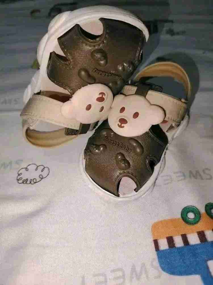 Sandalias de bebé con diseño de oso, foto 3 de 3