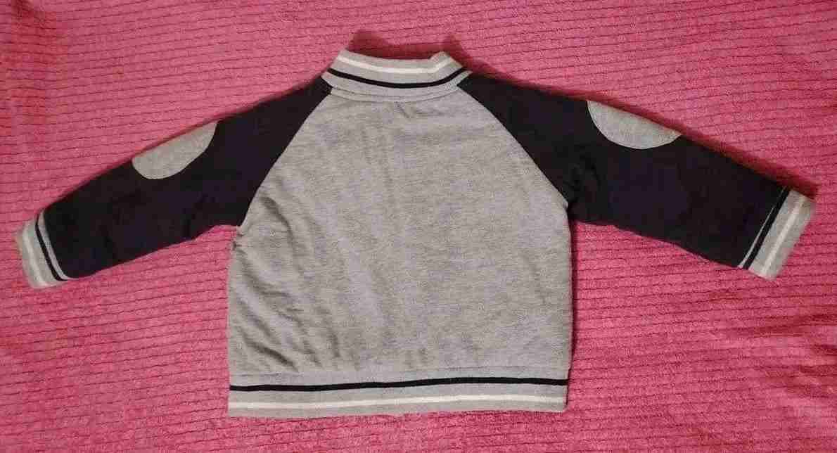 Chaqueta tipo universitario gris y azul para niño 24M, foto 3 de 3