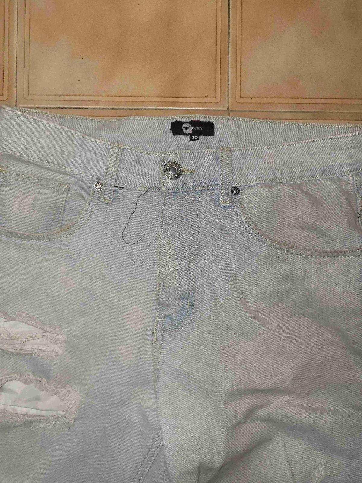 Jeans para hombre celestes rotos TRK Denim, foto 2 de 3