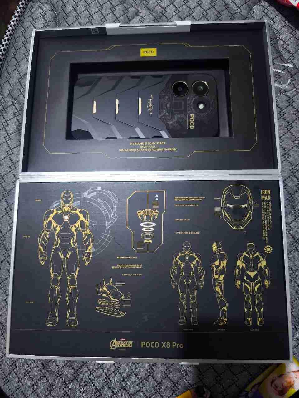 Poco x8 pro iron man edition, foto 2 de 8