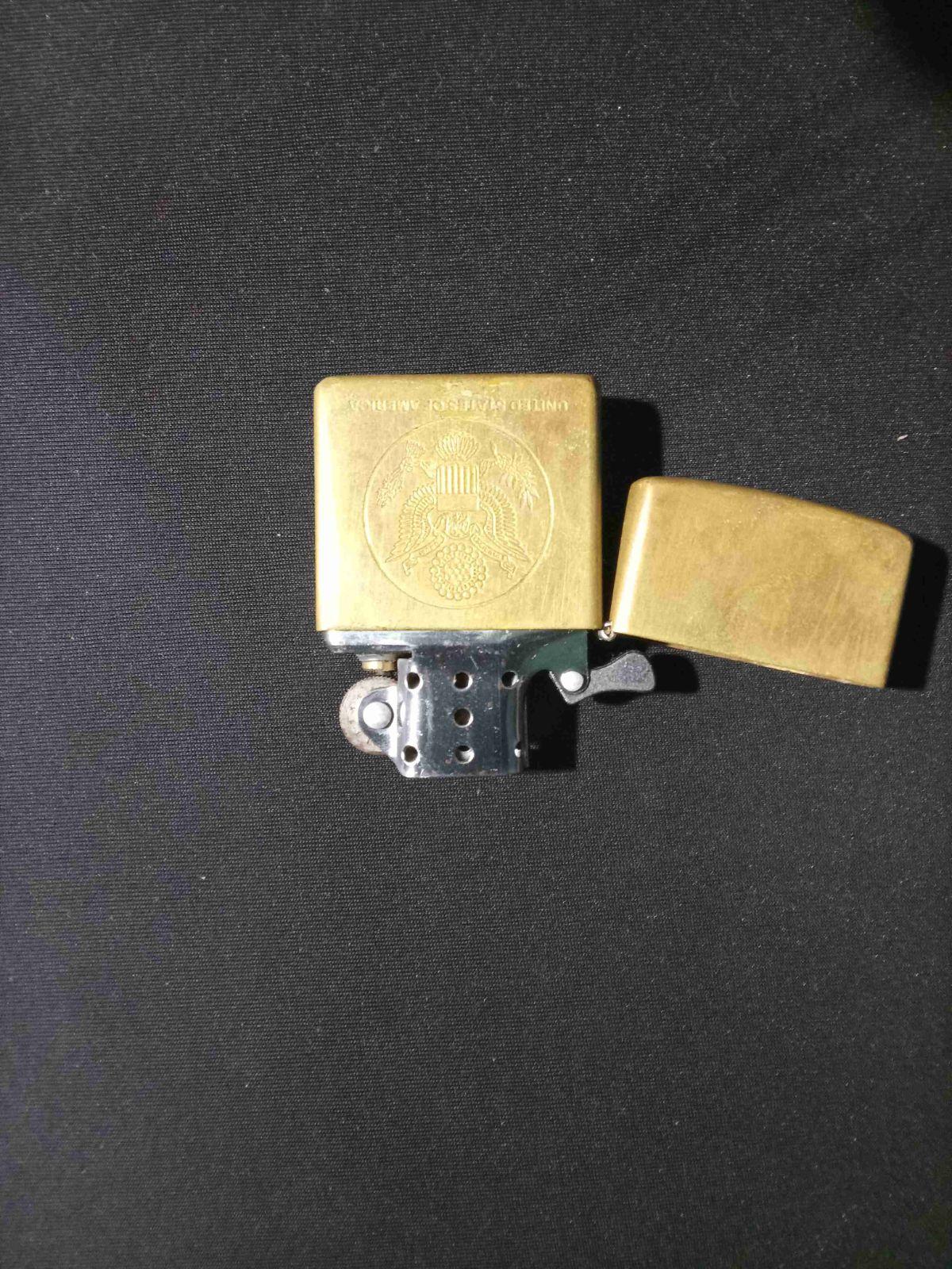 Zippo y cigarrera, foto 5 de 6
