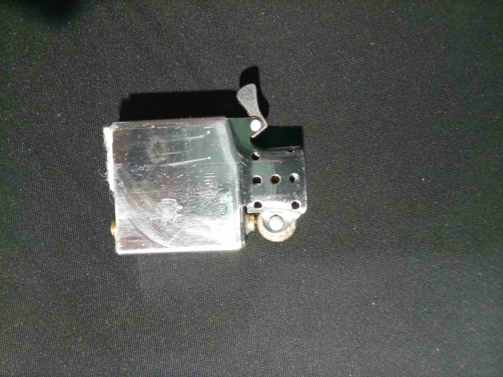 Zippo y cigarrera, foto 6 de 6