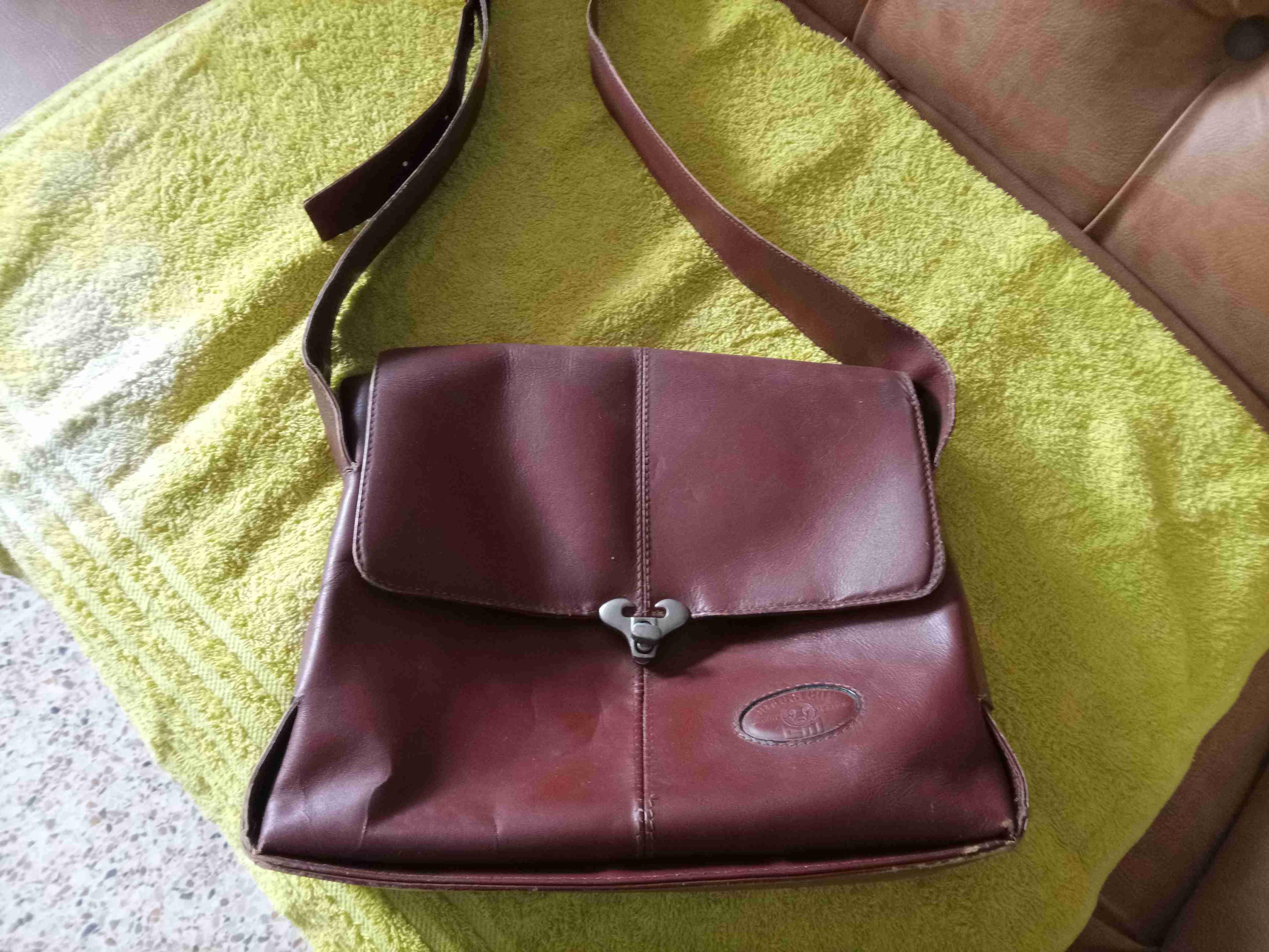 Cartera marrón, foto 2 de 5