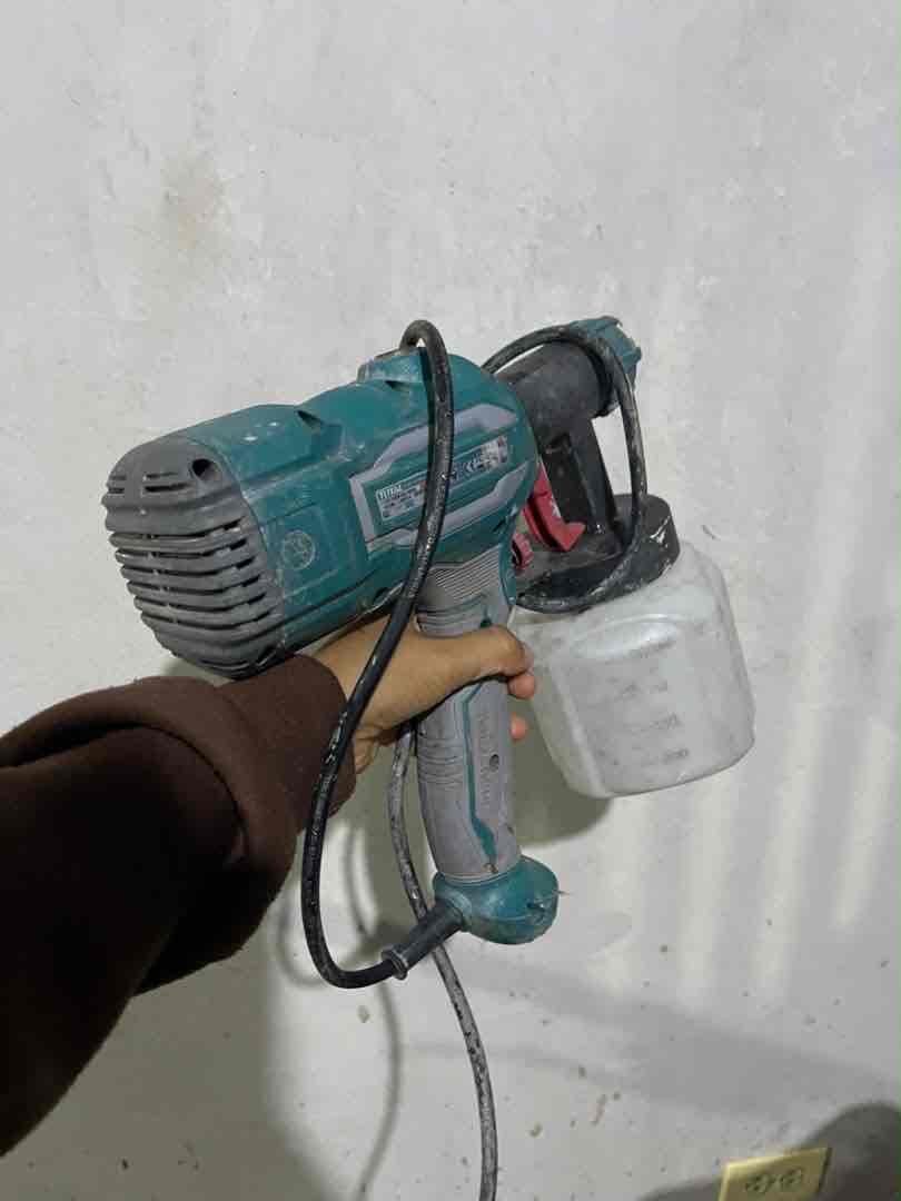 Pistola de pintura eléctrica Total verde, foto 2 de 2