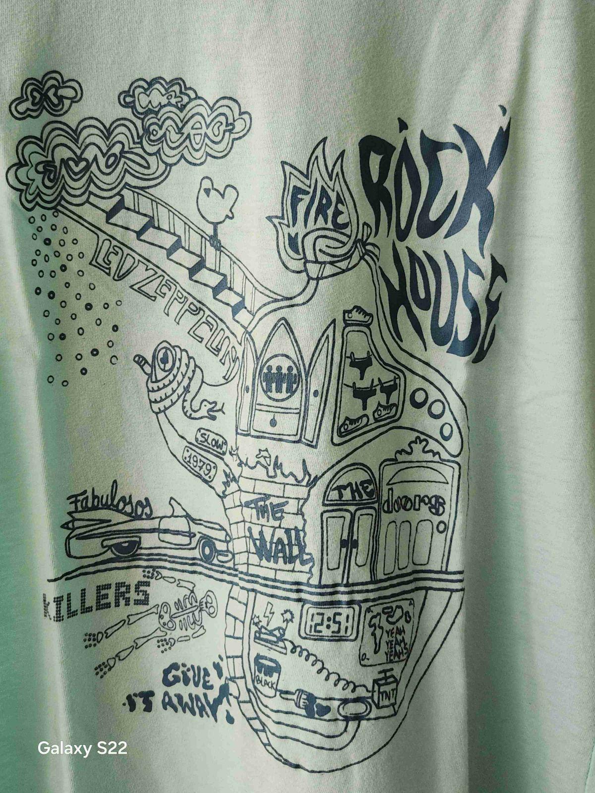 Camisa de mujer verde turquesa con estampado rockero talla S, foto 4 de 5