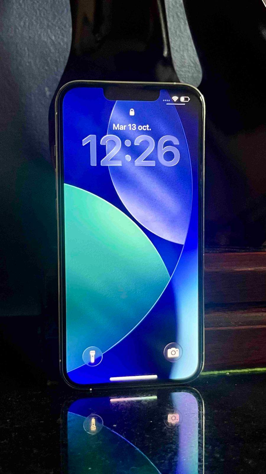 iPhone 13 Pro 128GB | Bateria al 75%, foto 3 de 5