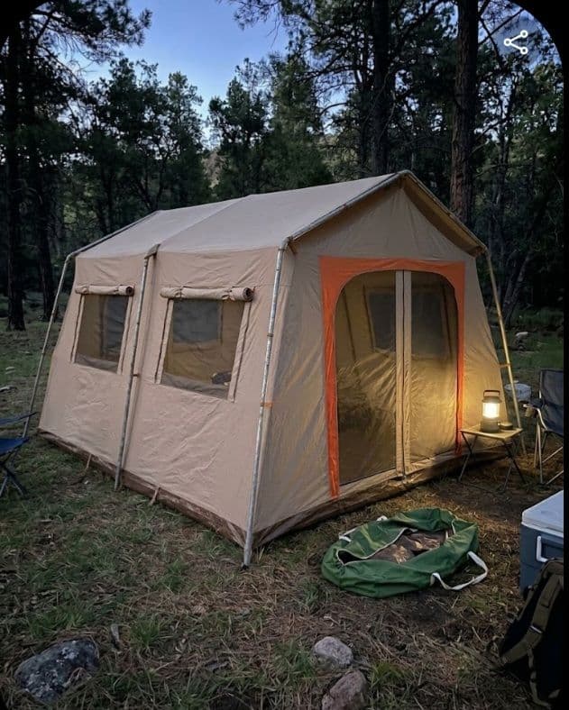 Carpa de camping grande, foto 2 de 4
