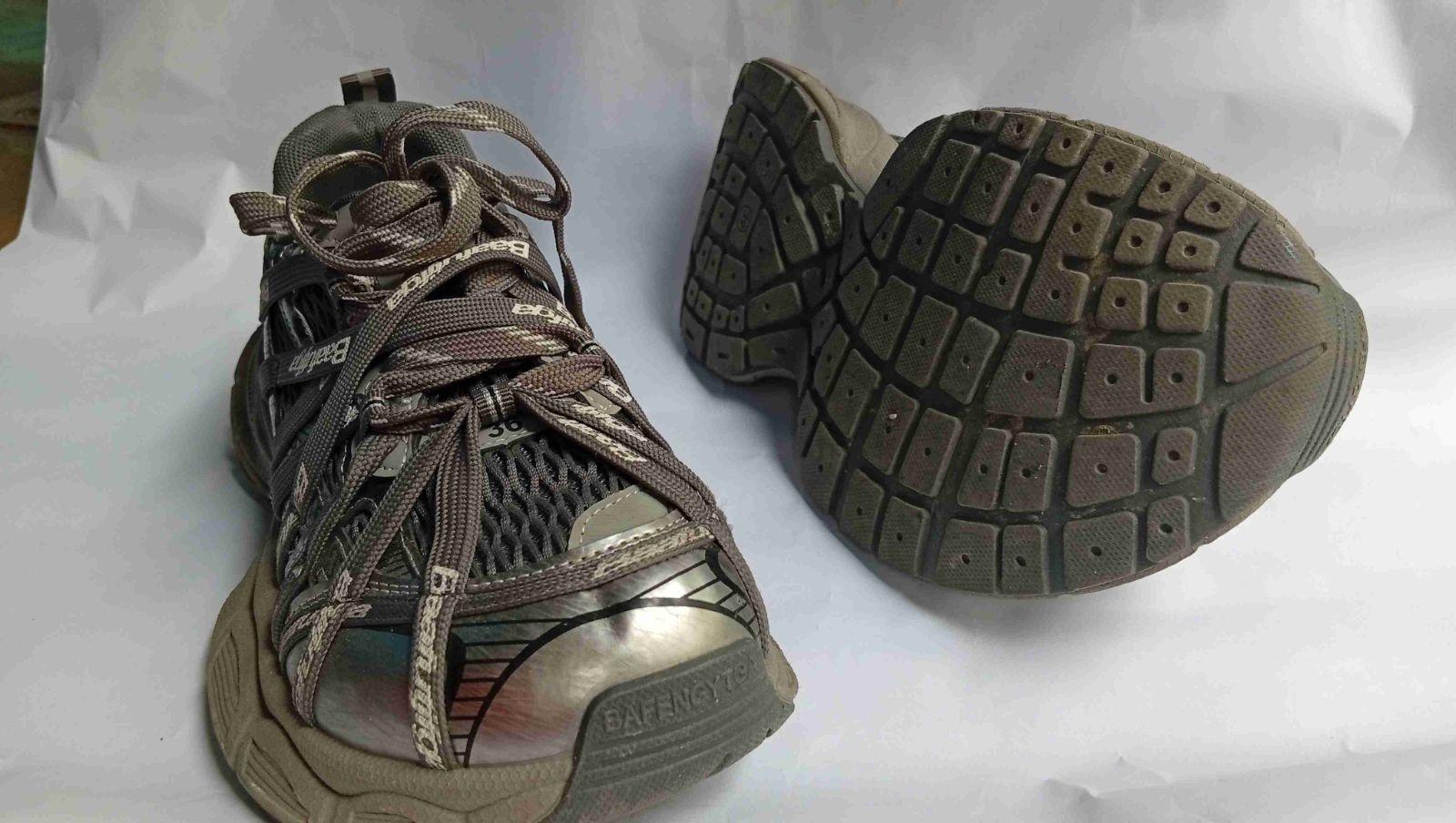 Zapatos Deportivos, foto 3 de 5