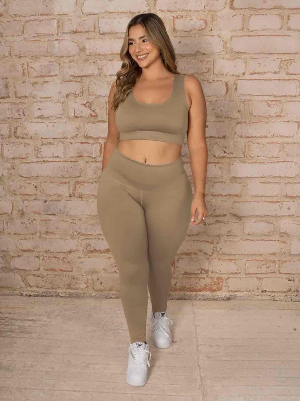 Pantalón legging marrón con etiqueta, foto 2 de 2