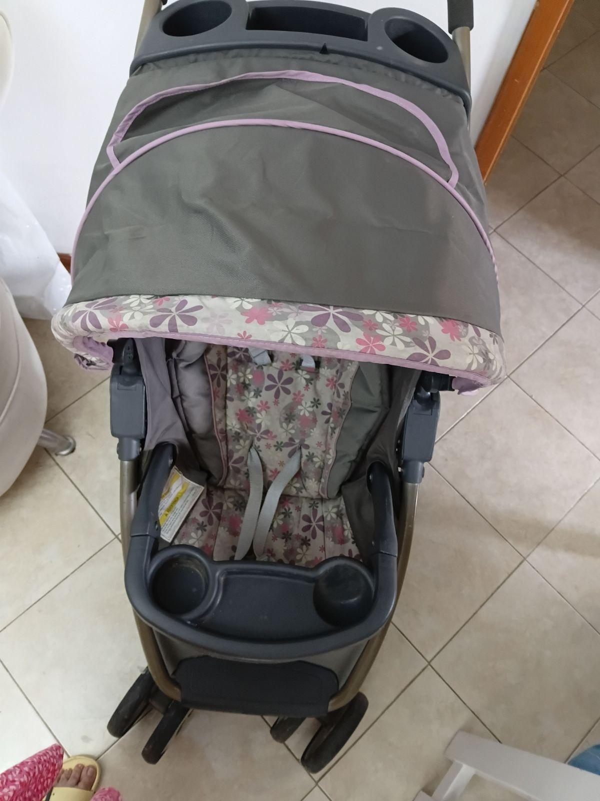 Coche para bebé Graco con estampado floral, foto 2 de 4