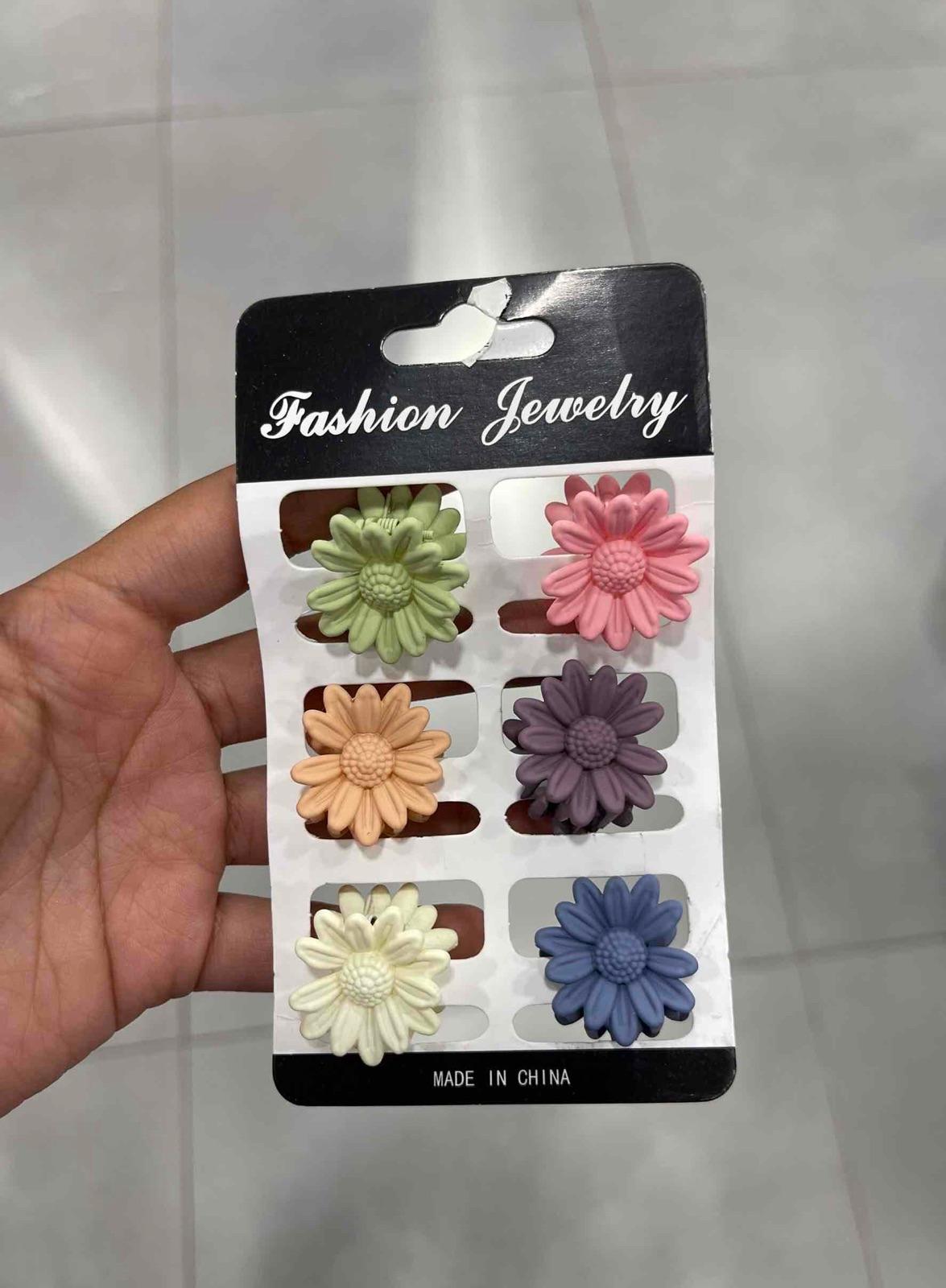 Set de pinzas para el cabello en forma de flor, foto 1 de 1