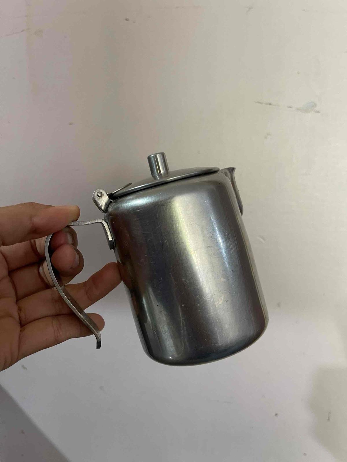Jarra de Acero Inoxidable con Tapa, foto 2 de 2