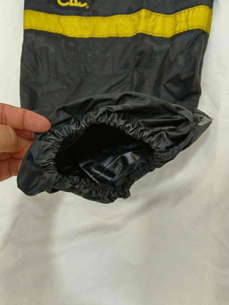 Traje impermeable negro con detalles amarillos CLC, foto 6 de 6