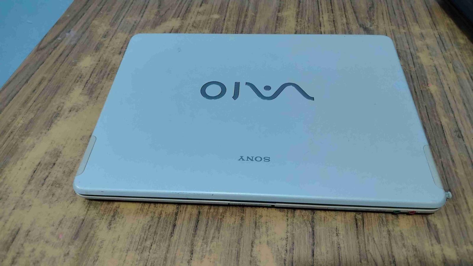 Laptop Sony Vaio VGN-FS315M, foto 2 de 5