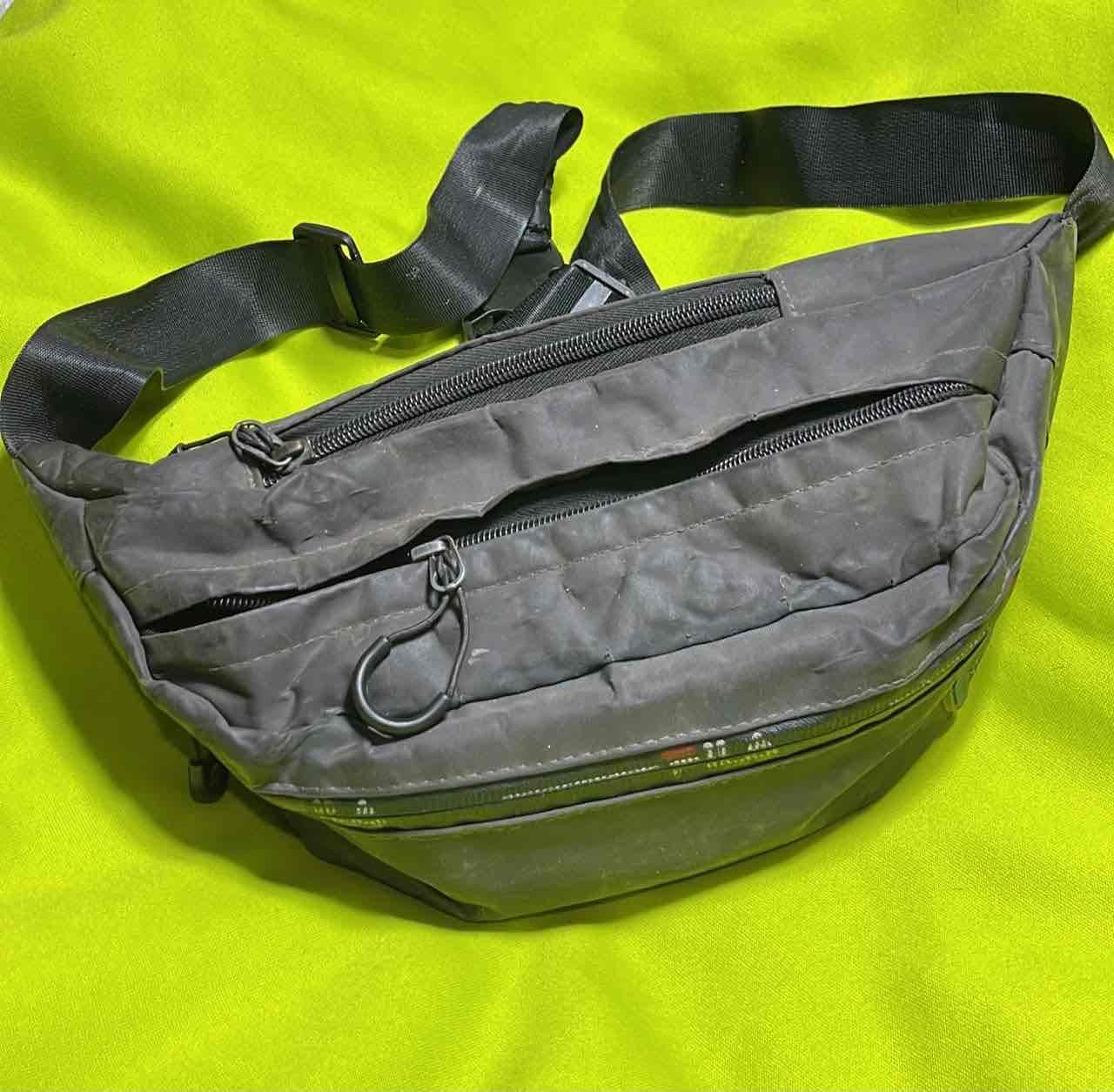 Bolso morral cruzado negro, foto 2 de 2