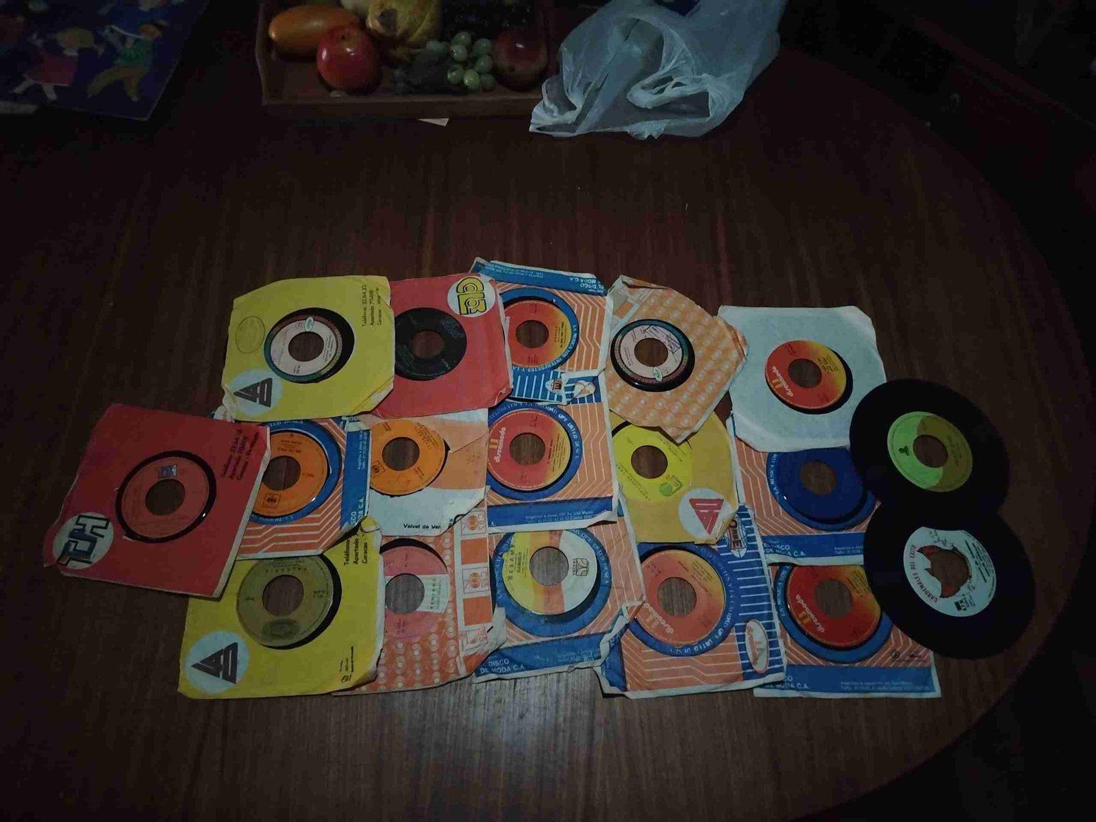 Lote de Discos de Vinilo 45 RPM. Son 248 en Total. Varios Artistas, foto 7 de 8