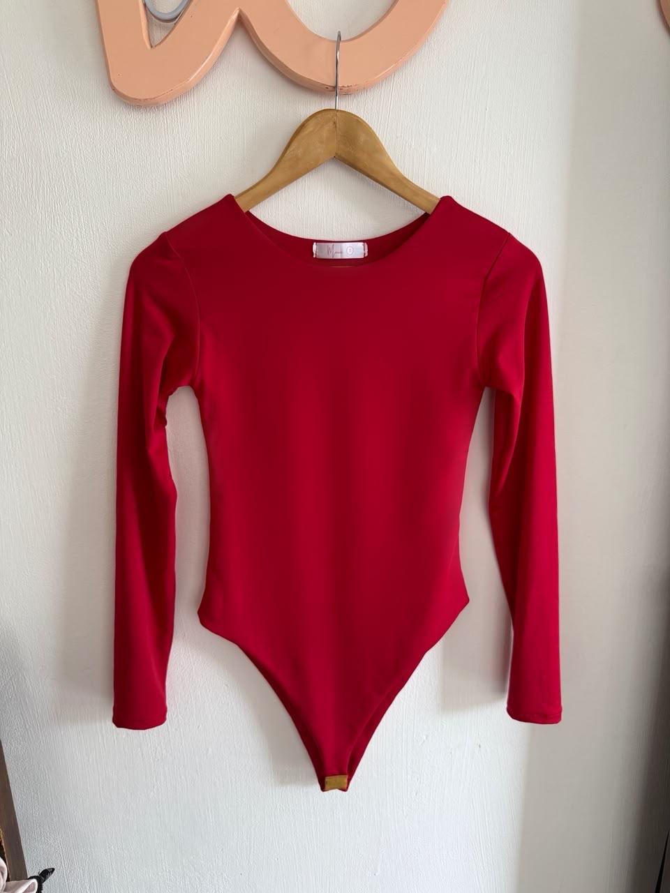 Body rojo de manga larga, foto 1 de 1
