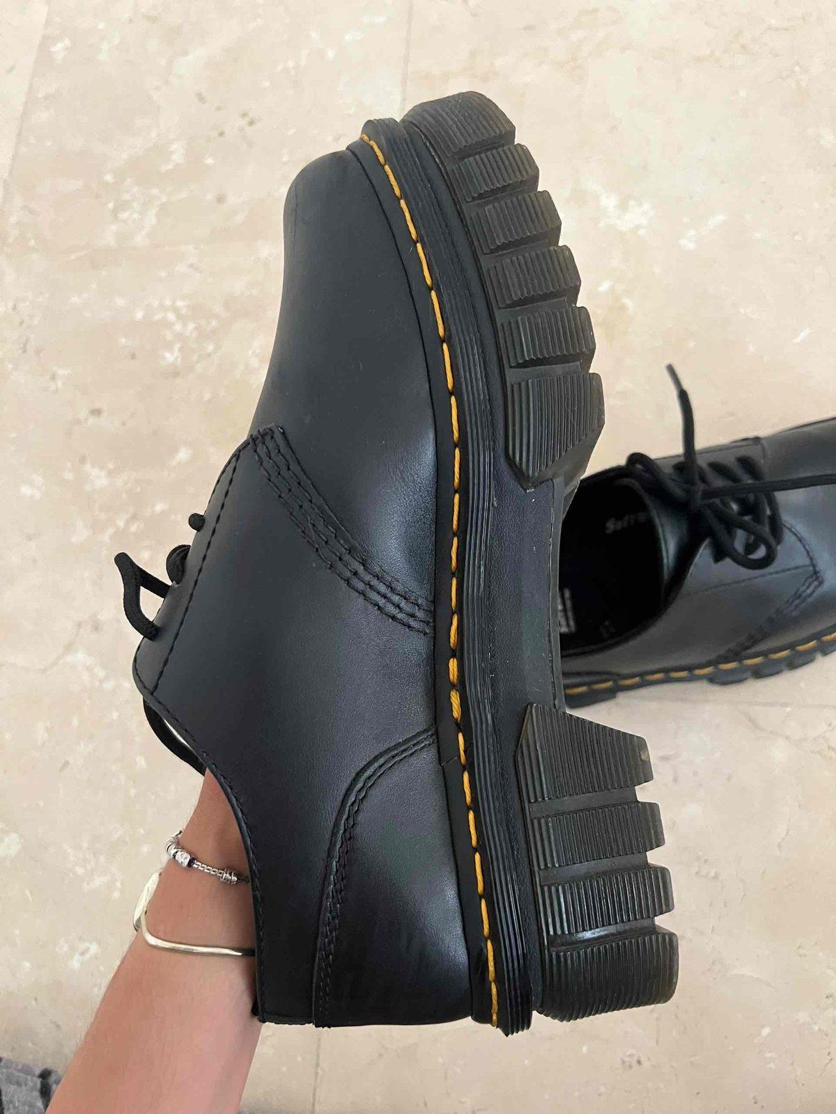 Zapatos Dr. Martens Audrick 3-Eye Negros Talla 9 US, foto 3 de 6