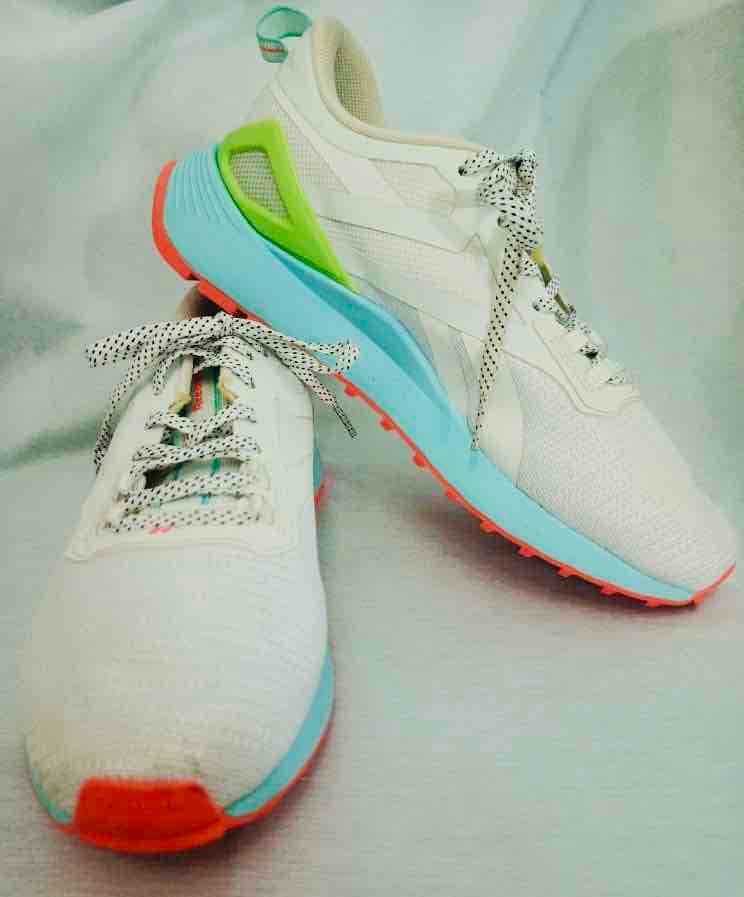 Zapatos deportivos Reebok poco uso casi nuevos, foto 5 de 5