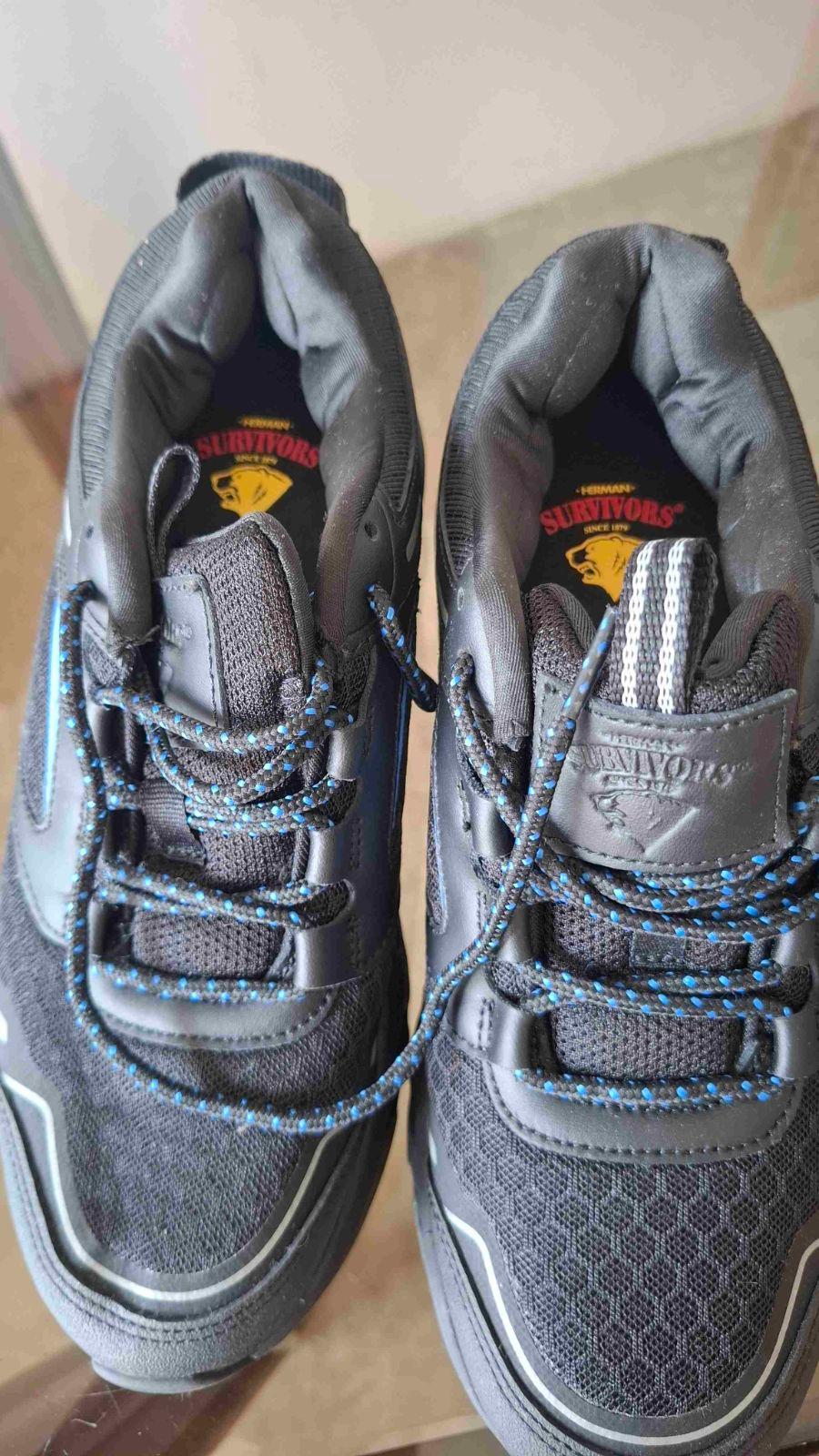 Zapatos de seguridad negros y azules para dama, foto 2 de 3