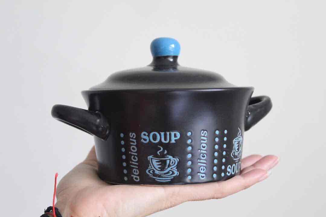 Soperas de cerámica negras con diseño SOUP, foto 4 de 4