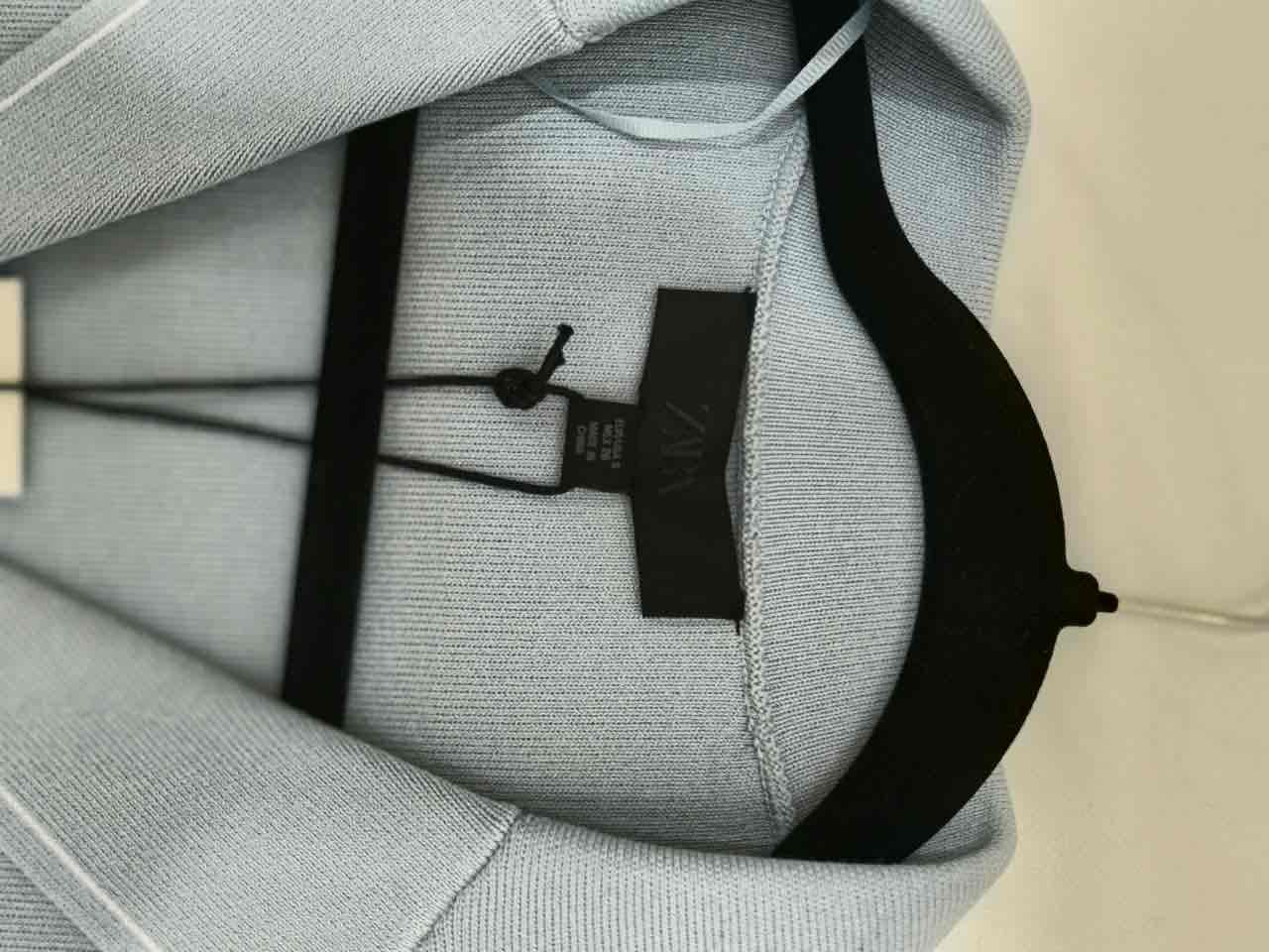 Blazer azul claro ZARA de mujer, foto 2 de 2
