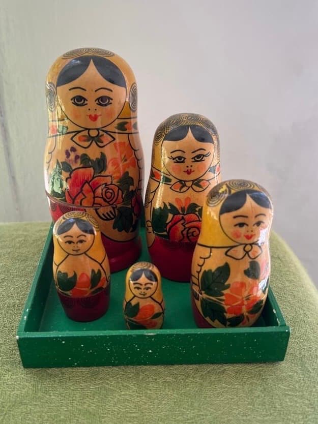 Muñecas rusas Matrioshka de madera, foto 1 de 1