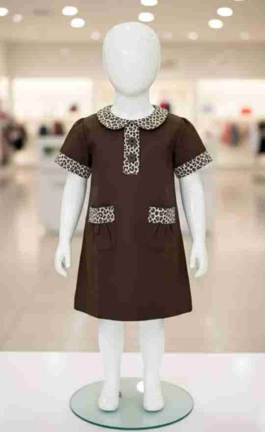 Vestido marrón de niña con detalles de leopardo, foto 2 de 4