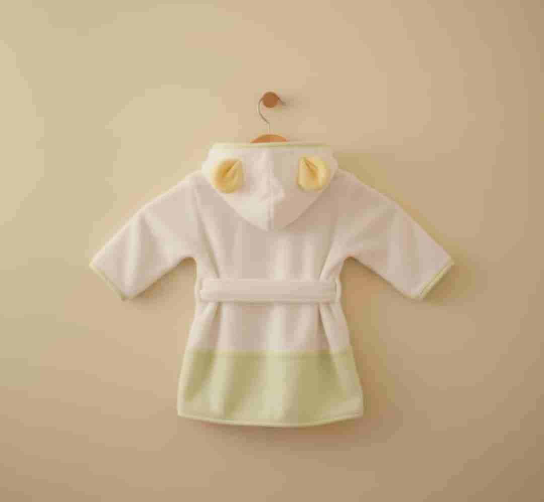 Bata de baño para bebé con capucha y aplique de oso, foto 3 de 6